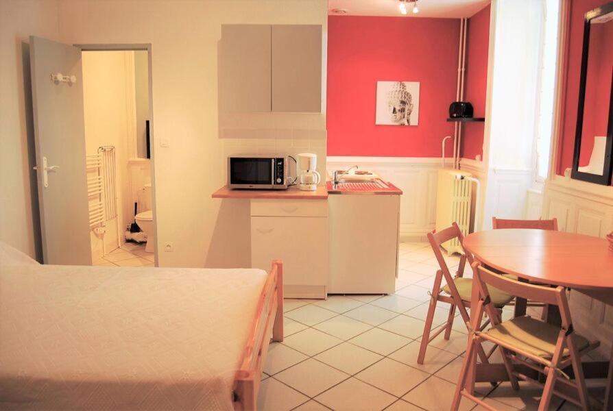 Residence Du Rhone Et Des Thermes Neris-les-Bains Ngoại thất bức ảnh